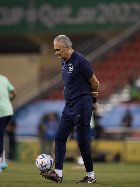 Tite durante treino da seleção brasileira nesta quinta-feira (1) - Lucas Figueiredo/CBF