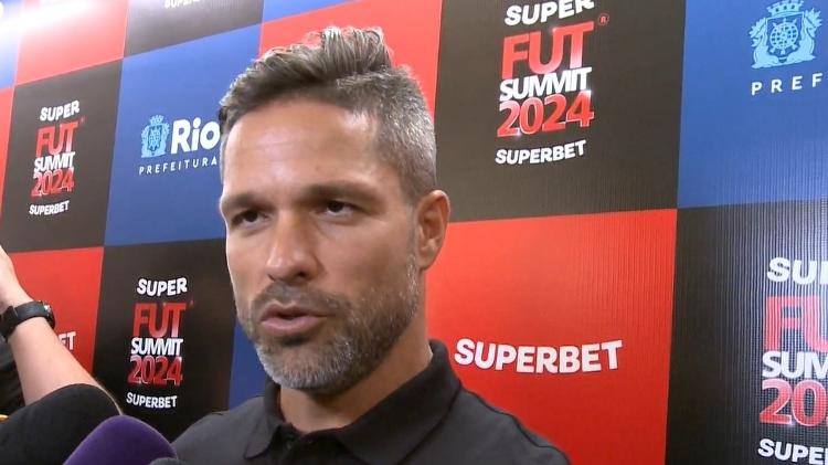 Diego Ribas, ex-meia do Flamengo