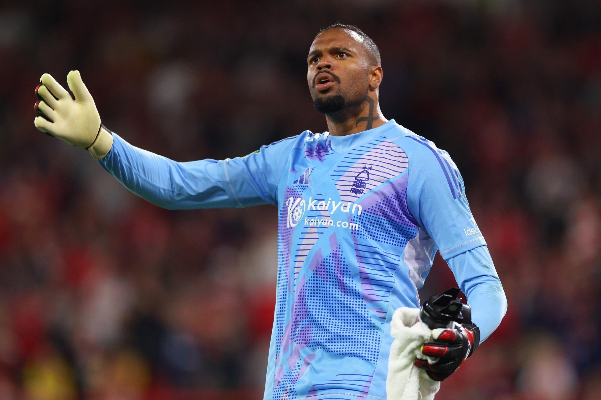 LEMBRA DELE? Ex-Corinthians, Carlos Miguel enfrenta má fase na Inglaterra