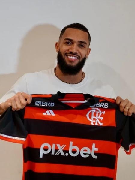 Flamengo anunciou a contratação do atacante Juninho