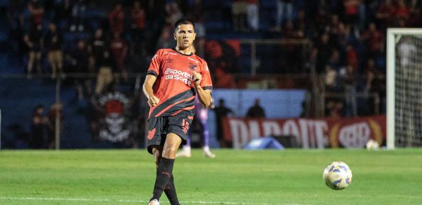 Cruzeiro fecha empréstimo do zagueiro Mateo Gamarra para reforçar a defesa.