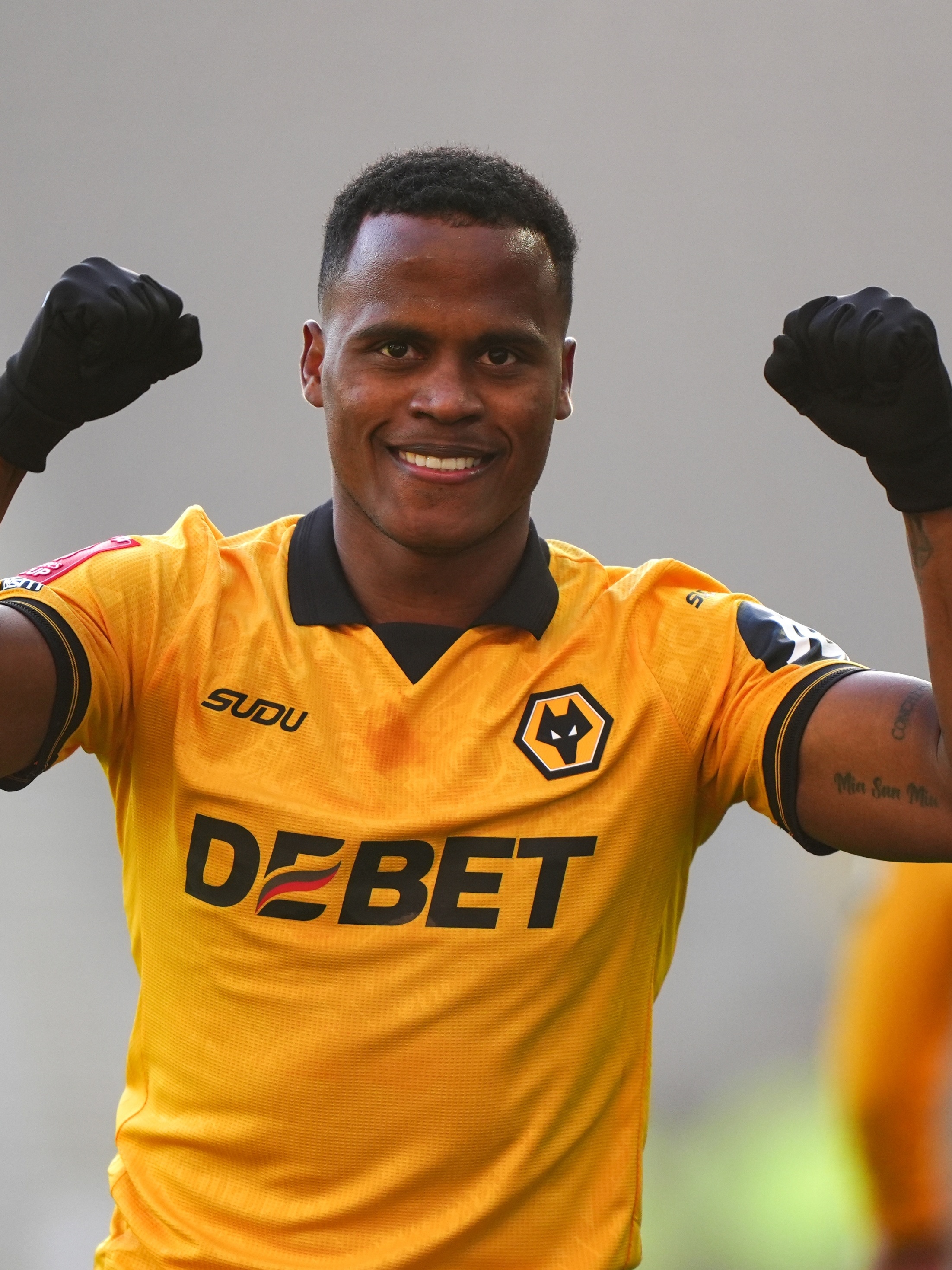 Hカップ爆乳のエロ漫画化が取材のためにセックス！仕事を忘れてイカされまくっちゃうｗ