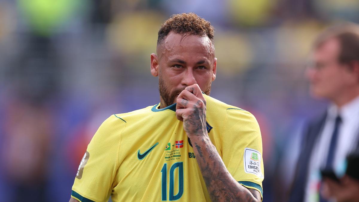 Jornal monta seleção das decepções da Copa com CR7, Neymar e Neuer