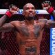 Jamall Emmers nocauteia Lerryan Douglas, que perde a primeira no UFC