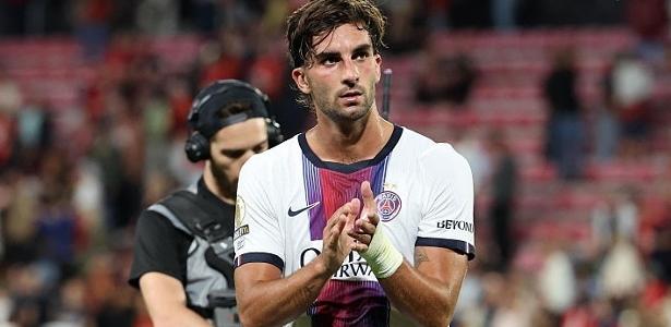 Ferran Torres estreia com dois gols, e PSG fica só no empate com Rennes
