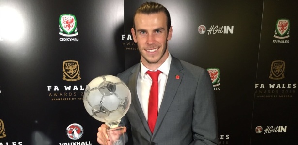Bale ganhou seu quarto troféu consecutivo de melhor jogador galês do ano - Reprodução/Twitter