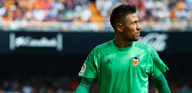 Diego Alves é o maior pegador de pênaltis da Espanha - Manuel Queimadelos Alonso/Getty Images
