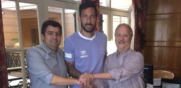 Volante prolongou contrato por mais dois anos com opção de renovação por mais um - Divulgação/Cruzeiro