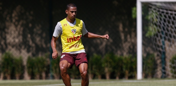 Bruno Alves já disputou 20 partidas com a camisa do São Paulo e marcou dois gols - Marcello Zambrana/AGIF