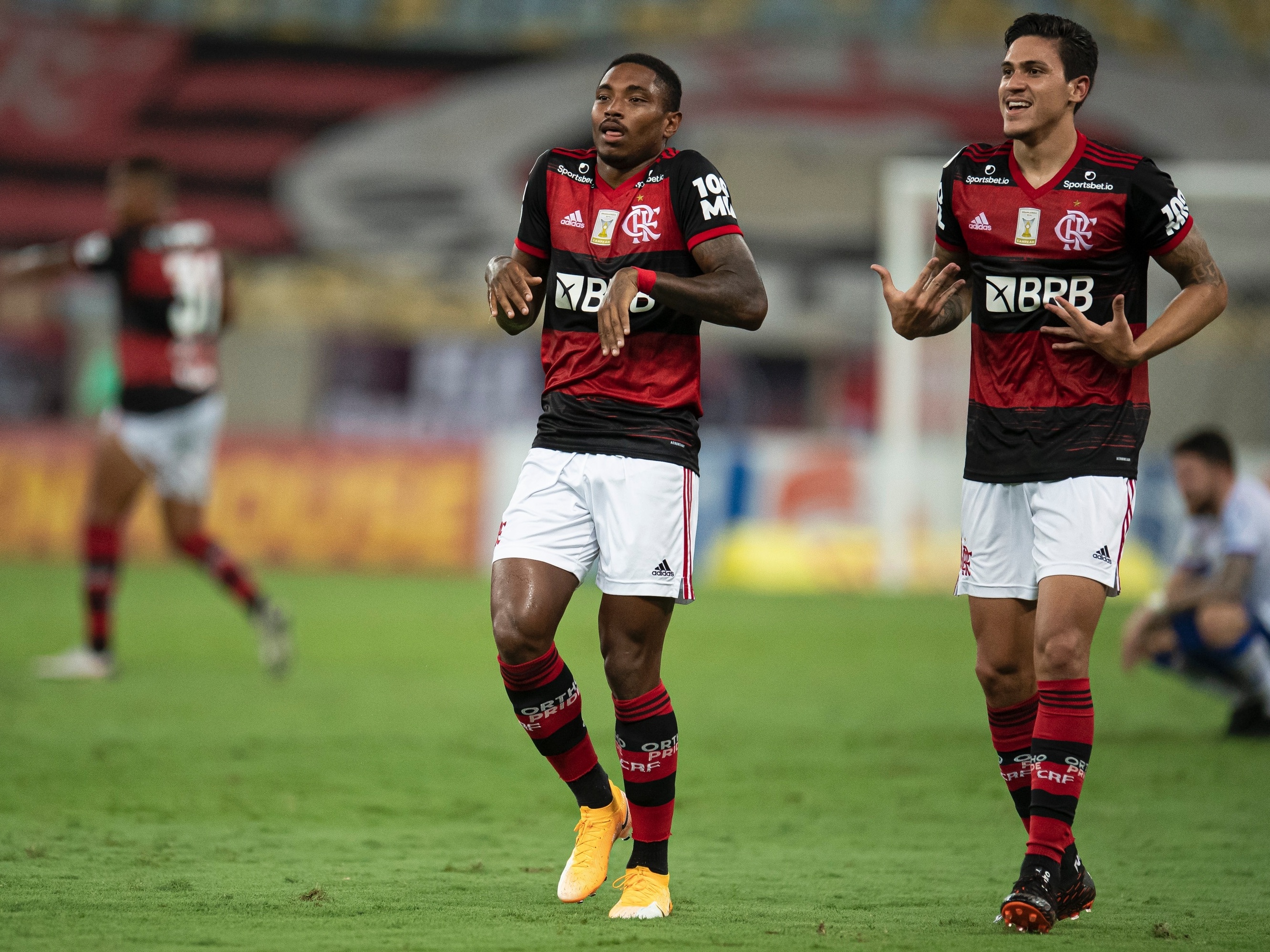 Nova camisa do Barça e time misto de Fla e Corinthians: as mais lidas