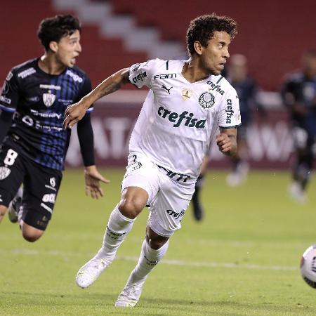 Marcos Rocha em ação pelo Palmeiras contra o Independiente del Valle na Libertadores - Franklin Jacome/Getty Images