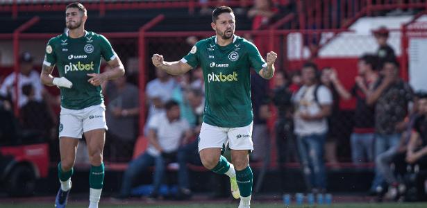 Com gol e assistência de Élvis, Goiás bate a Jataiense na Serrinha