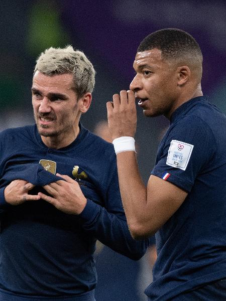 Antoine Griezmann e Kylian Mbappé representando a seleção francesa na Copa do Mundo 2022. - Visionhaus/Visionhaus/Getty Images