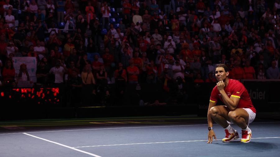 Rafael Nadal durante cerimônia de homenagem na Copa Davis de 2024, em Málaga