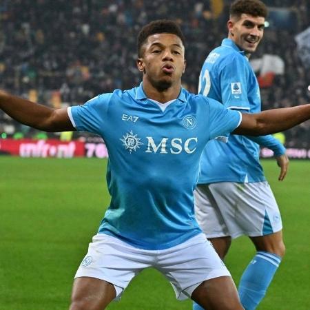David Neres é a cara brasileira do Napoli campeão italiano pela quarta vez David Neres é a cara brasileira do Napoli campeão italiano pela quarta vez