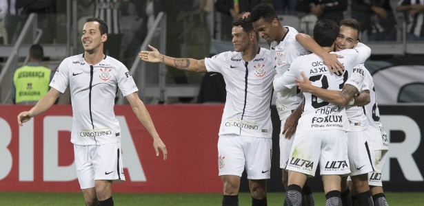 Jogadores do Corinthians celebram gol marcado contra o Atlético-MG em Belo Horizonte - Daniel Augusto Jr. / Ag. Corinthians