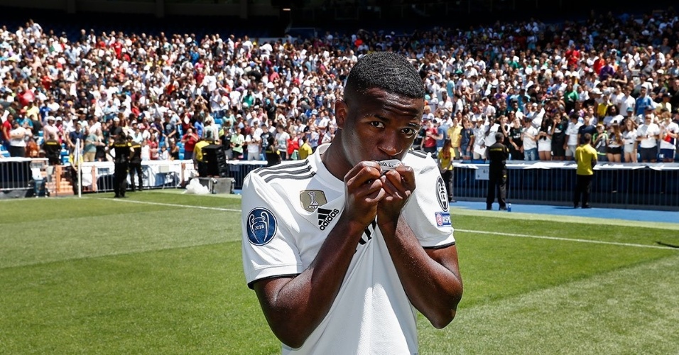 Vinicius Jr pode jogar pelo time B do Real. Apenas 