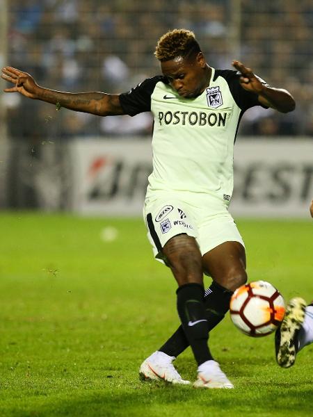 Atacante colombiano Gustavo Torres, do Atlético Nacional - Agustin Marcarian/Getty Images