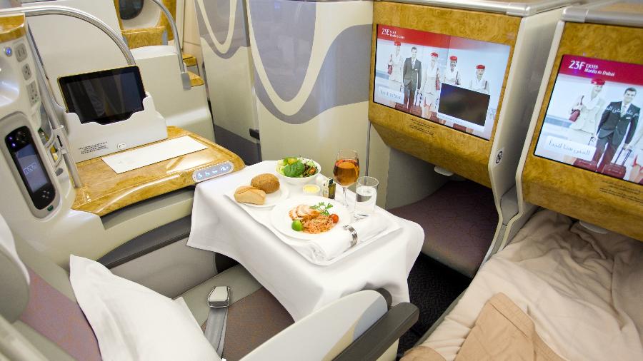 Imagem das cabines do A380, da Emirates; avião é usado para viagens do Real Madrid - Mark Cristino/NurPhoto/Getty Images