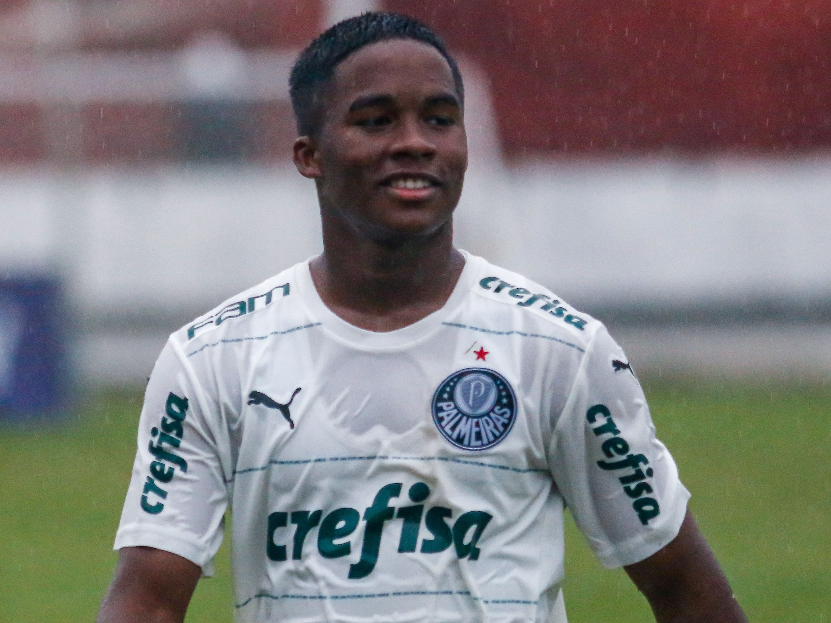 Endrick, do Palmeiras, entra em lista de jovens promessas do