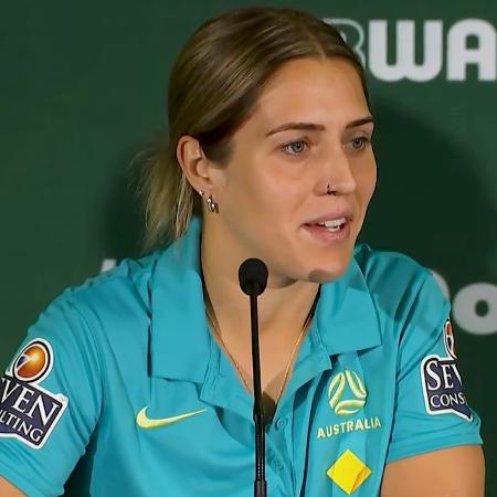 Katrina Gorry, meia da seleção australiana, durante coletiva na Copa feminina