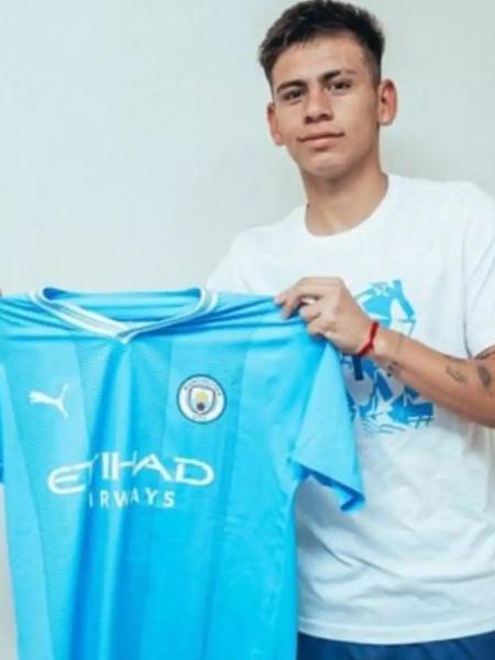 Argentino Claudio Echeverri será jogador do Manchester City a partir de janeiro de 2025