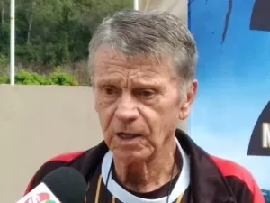 Morre Osvaldo Cunha, marcante lateral do Corinthians e do SP
