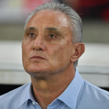 Tite, técnico do Flamengo, passou mal em La Paz, na Bolívia