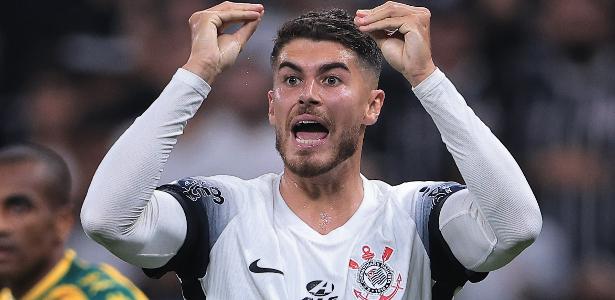 Corinthians investe quase R$ 170 milhões em contratações de 17 jogadores temporada.