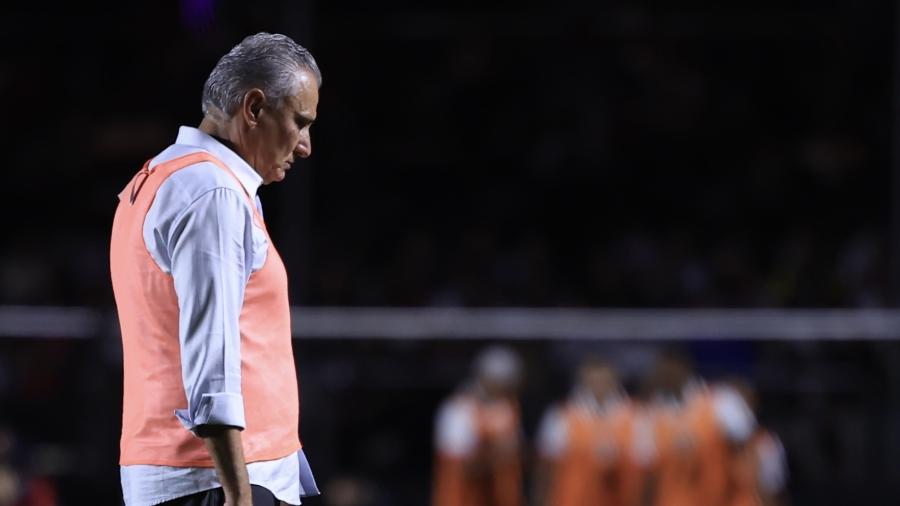 Tite, durante jogo entre Flamengo e São Paulo, pelo Brasileirão