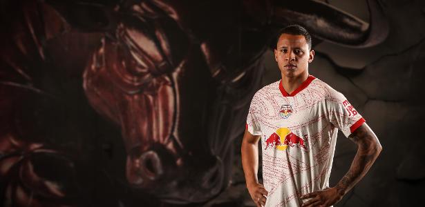 Arthur Sousa é o novo reforço do Red Bull Bragantino após deixar o Corinthians