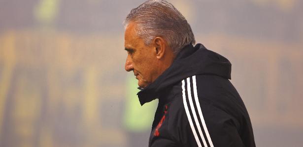 Tite e Filho Assistem Flamengo de Filipe Luís Sem Vergonha?