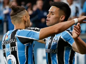 Grêmio vence em casa, se afasta do Z4 e não deixa Fortaleza ser líder