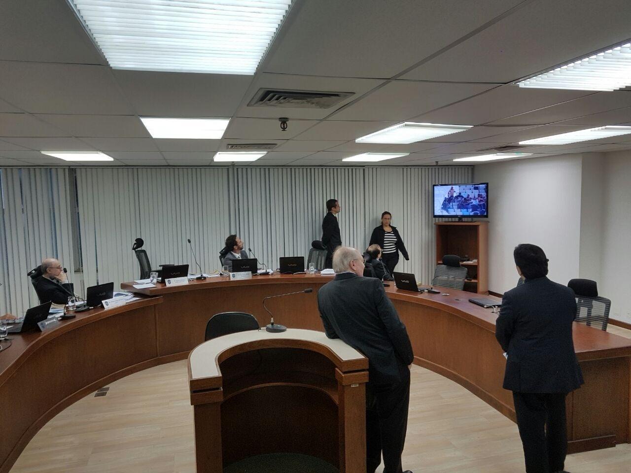 Torcedor pode pedir ao STJD perda de pontos para time devedor de salários?