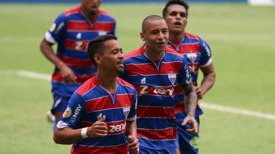 Yago PIkachu comemora gol do Fortaleza sobre o Atlético-MG em jogo do Brasileirão 2021 - Fernando Moreno/AGIF