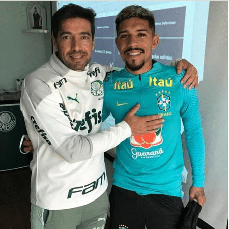Abel Ferreira e o volante Douglas Augusto, do PAOK - Reprodução/Instagram