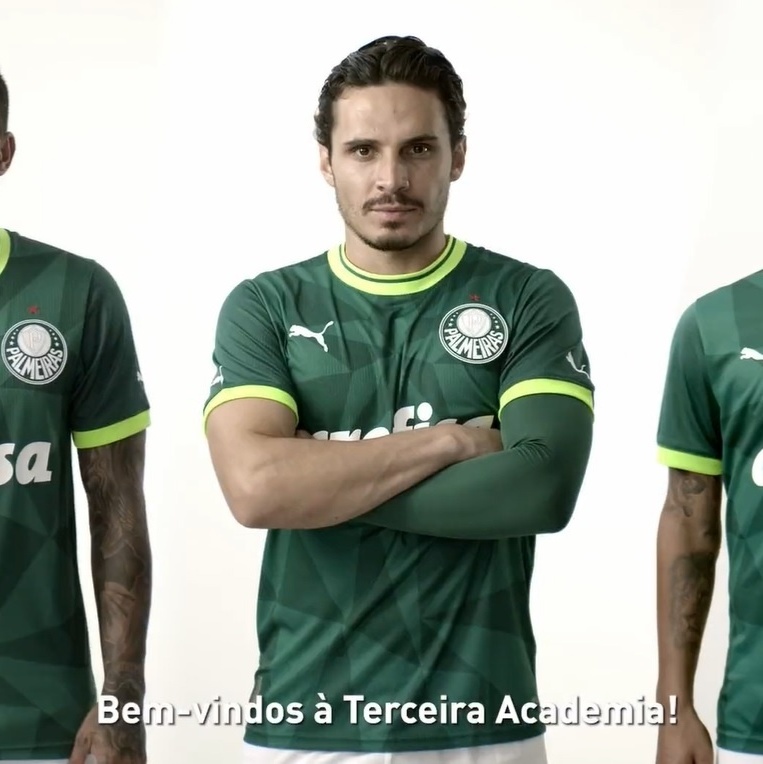 Vem, nova camisa! Palmeiras usa modelo pela última vez e aguarda novidade