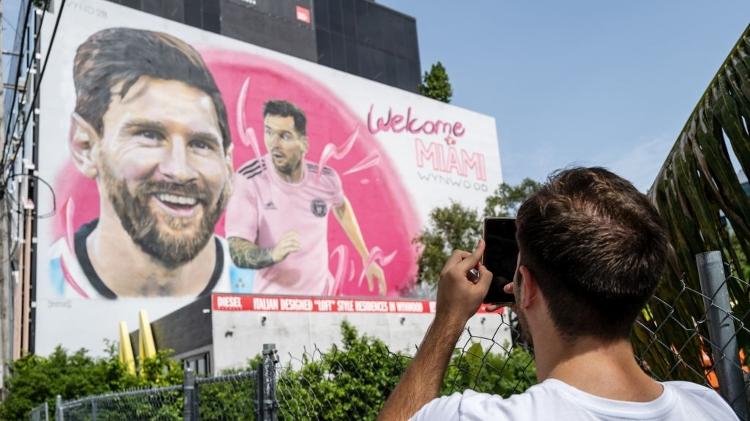 Mural pintado pelo artistas Maximiliano Bagnasco em homenagem a Lionel Messi