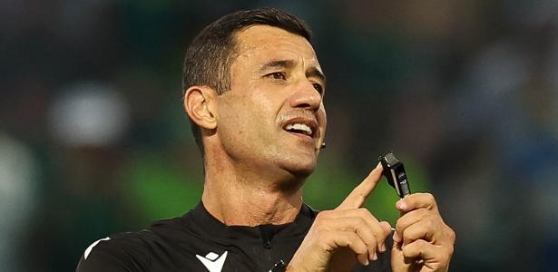 Var divulga áudio em lance entre Veiga e Fernandinho: 