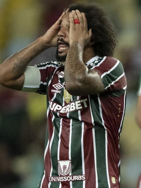 Marcelo se lamenta durante Fluminense x Vitória, partida do Campeonato Brasileiro