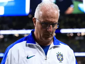 Dorival cai na real e já admite problemas na seleção brasileira