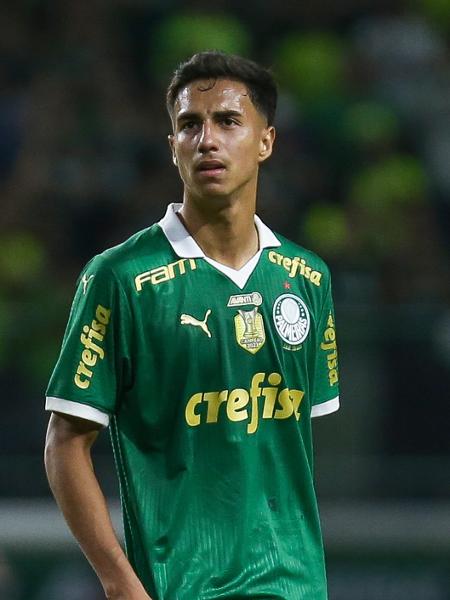 Vitor Reis, zagueiro do Palmeiras