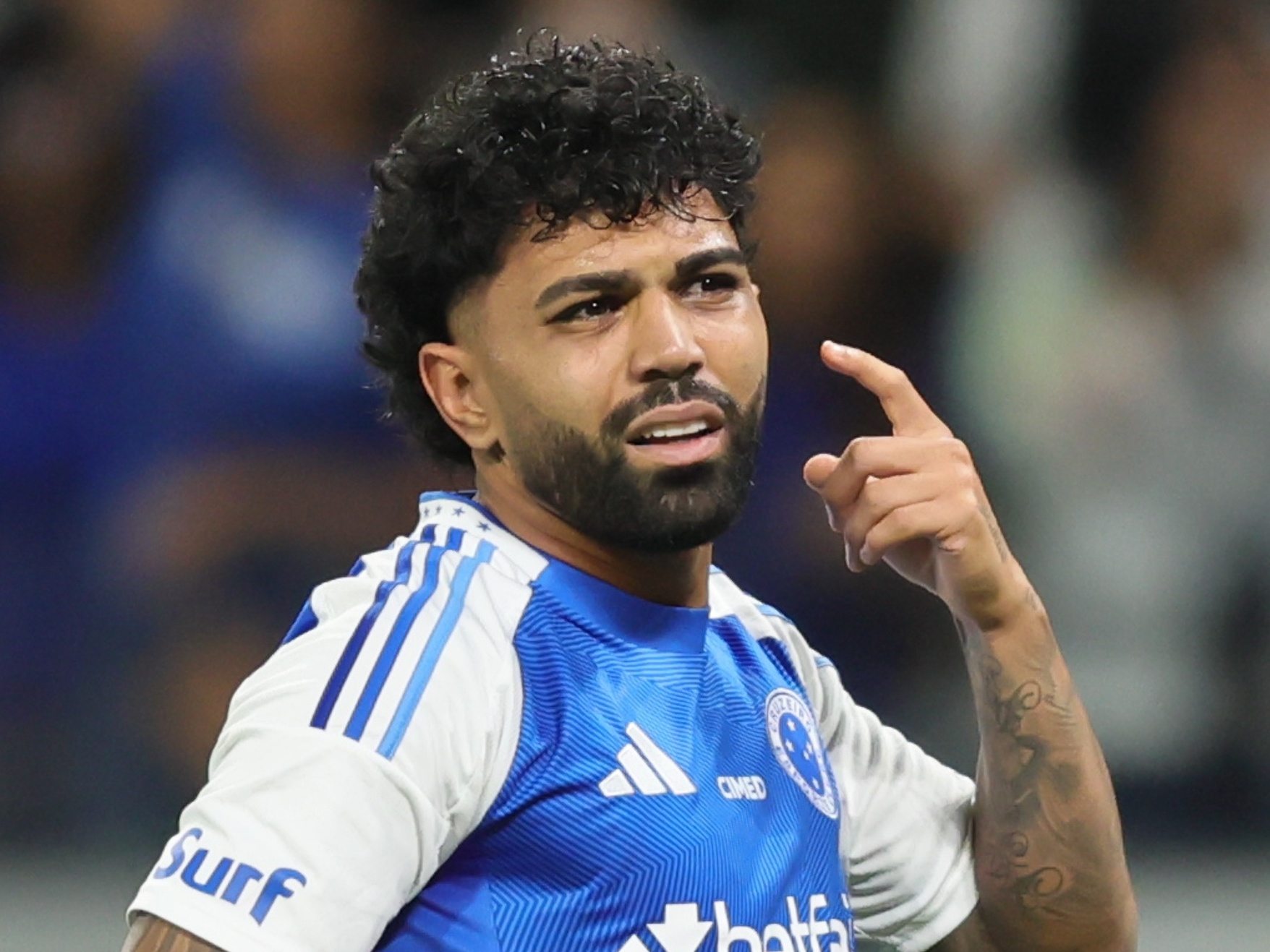 PARÇA! Gabigol estreita laços com Leonardo Jardim e tem relação parecida com Jorge Jesus