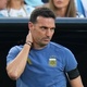 Scaloni lembra guerra e rivalidade com ingleses, mas pede foco no futebol