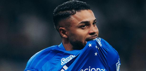 Apostas de Artur Jorge decidem, e Cruzeiro quebra sequência do Corinthians
