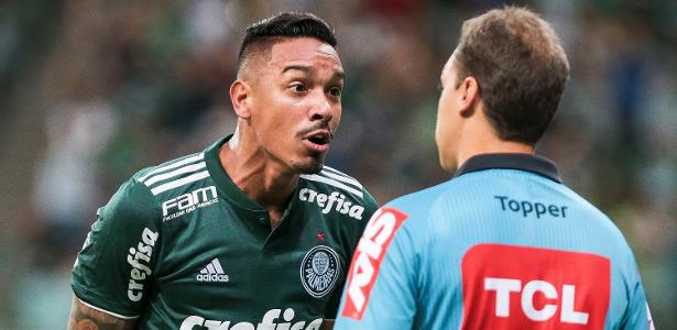 Antônio Carlos pode dar lugar a Luan ou Thiago Martins na zaga do Palmeiras - Ale Cabral/AGIF