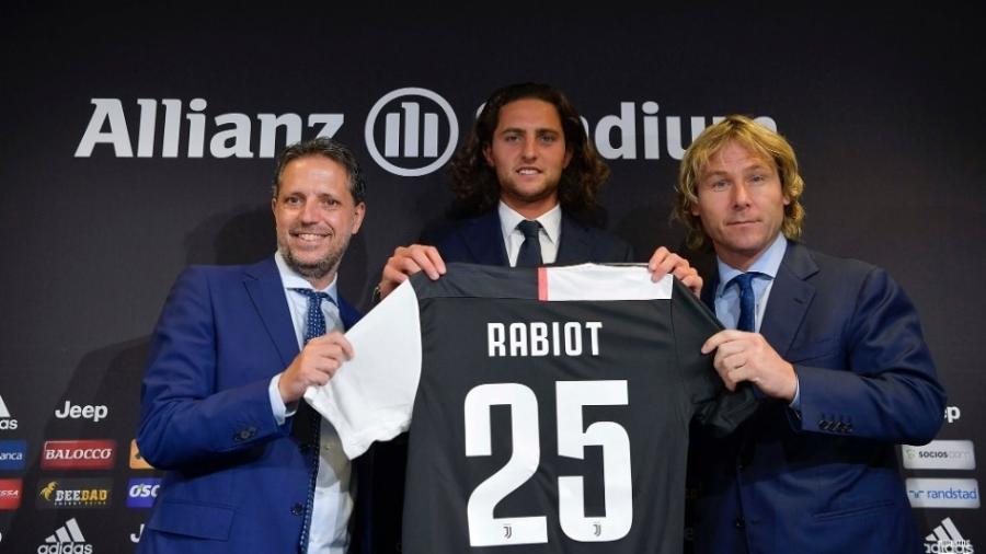 Rabiot é apresentado pela Juventus - Divulgação/Juventus