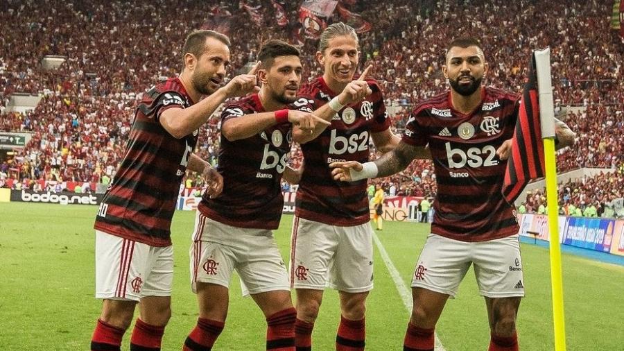 Jogadores do Flamengo comemoram na vitória sobre o Palmeiras: elenco cheio de astros e jogadores consagrados - Alexandre Vidal / Flamengo
