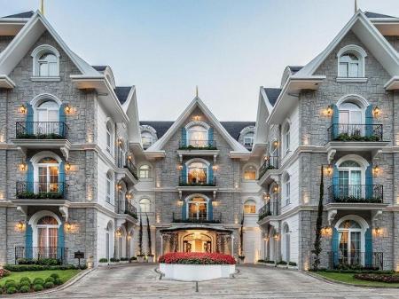 Hotel Colline De France, em Gramado, é inspirado no estilo francês - Divulgação