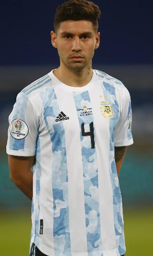 Gonzalo Montiel defendendo a seleção argentina